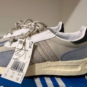 Adidas (WMNS) Retropy E5 ‘Aluminium Silver Violet’ Size 5.5..